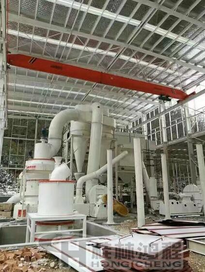 桂林鴻程磨粉機安裝客戶現場 桂林鴻程磨粉機安裝客戶現場