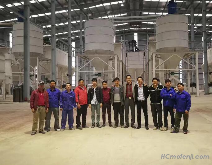 桂林鴻程HCH超細(xì)環(huán)輥磨粉機(jī)客戶現(xiàn)場 桂林鴻程HCH超細(xì)環(huán)輥磨粉機(jī)客戶現(xiàn)場