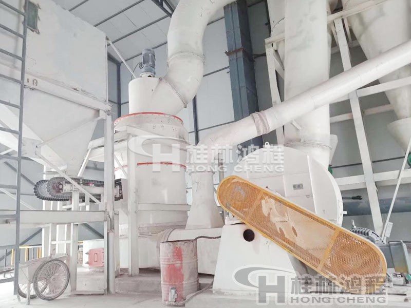 石灰石磨粉機(jī)設(shè)備350目時(shí)產(chǎn)20噸湖北 HC1700石灰石磨粉機(jī)設(shè)備350目時(shí)產(chǎn)20噸湖北客戶現(xiàn)場圖片