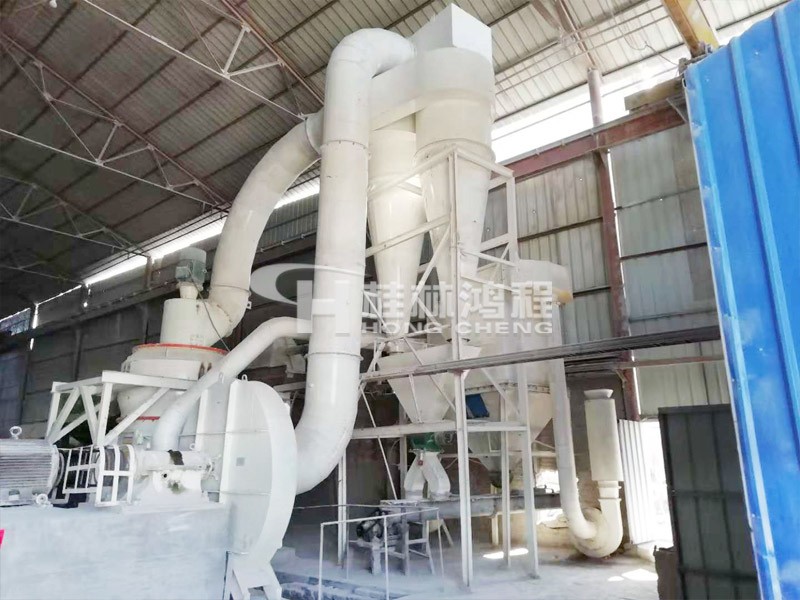 HCQ1500重鈣雷蒙磨新疆某造紙廠生產車間 HCQ1500重鈣雷蒙磨新疆某造紙廠生產車間