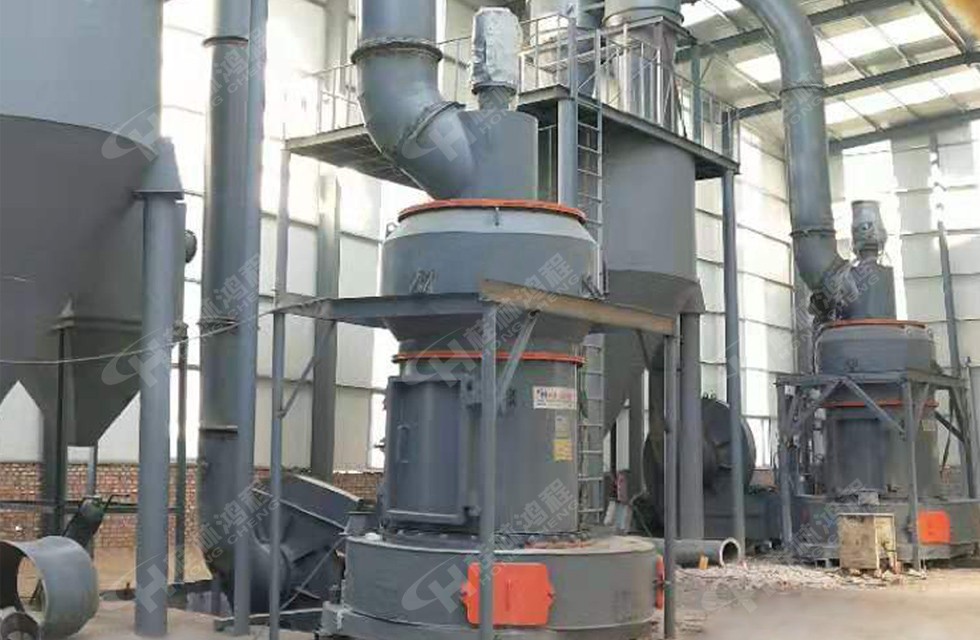 100目方解石粉新型方解石磨粉機HCQ1500改進型磨粉機客戶現場 100目方解石粉新型方解石磨粉機HCQ1500改進型磨粉機客戶現場