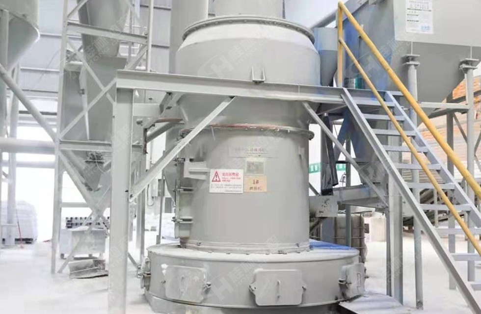 四川某市HC1500擺式磨粉機生產線投產:白云石粉325目,時產6噸 四川某市HC1500擺式磨粉機生產線投產:白云石粉325目,時產6噸