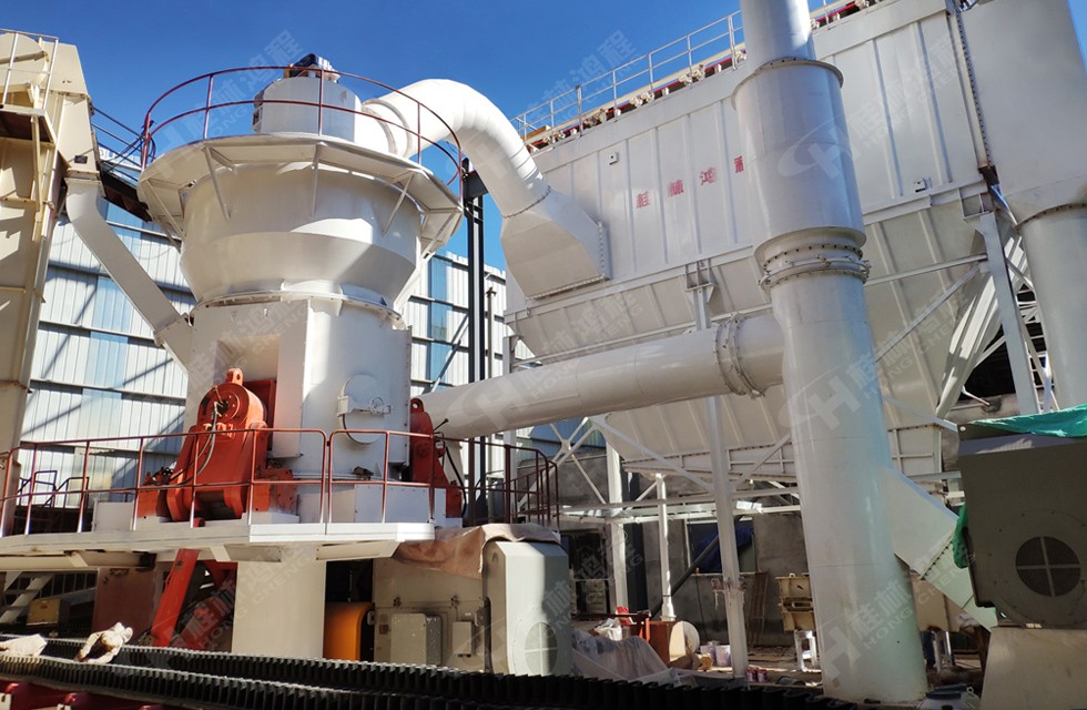 年產(chǎn)15萬(wàn)噸立磨礦粉機(jī)山西客戶現(xiàn)場(chǎng)hlm1700立磨 年產(chǎn)15萬(wàn)噸立磨礦粉機(jī)山西客戶現(xiàn)場(chǎng)hlm1700立磨