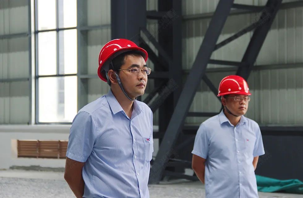 再創(chuàng)輝煌!桂林鴻程礦山設(shè)備磨粉機(jī)2022銷售大會圓滿召開 桂林鴻程礦山設(shè)備磨粉機(jī)總裁與副總裁 2022銷售大會